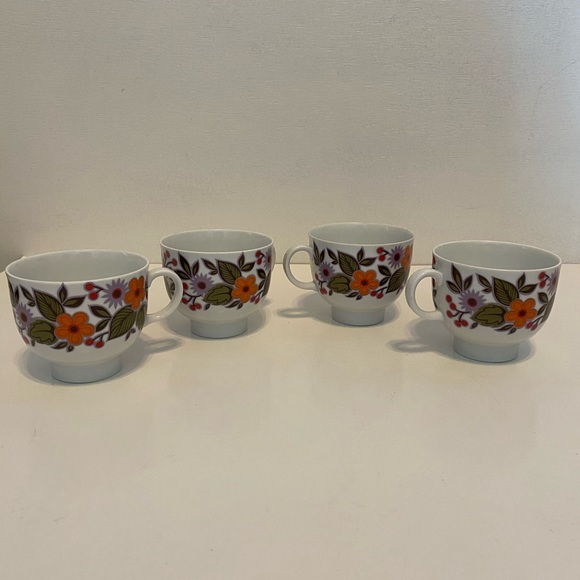 Set of 4 Vintage Schumann Bavaria Arzberg Germany Floral Teacups - Picture 2 of 5